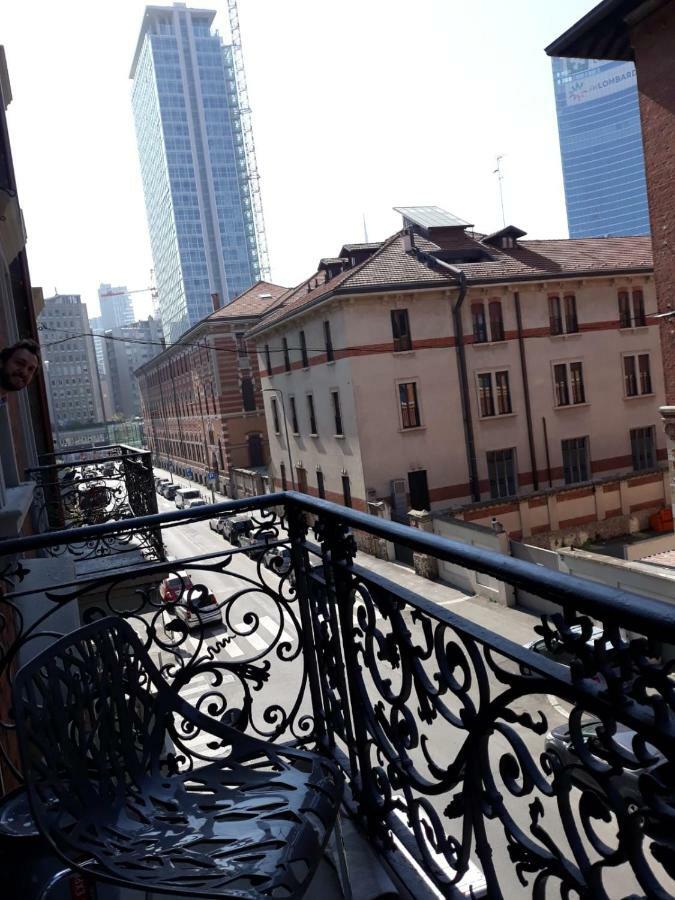 Appartamento Con Vista Милан Экстерьер фото